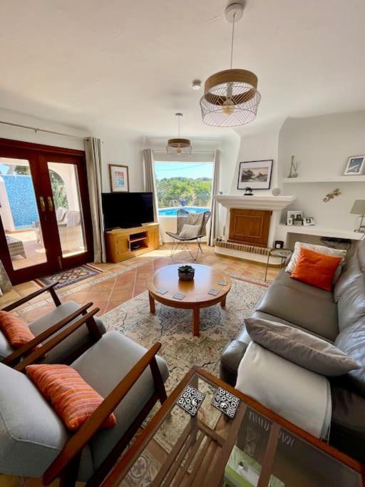 Villa In Moraira - El Faro Экстерьер фото
