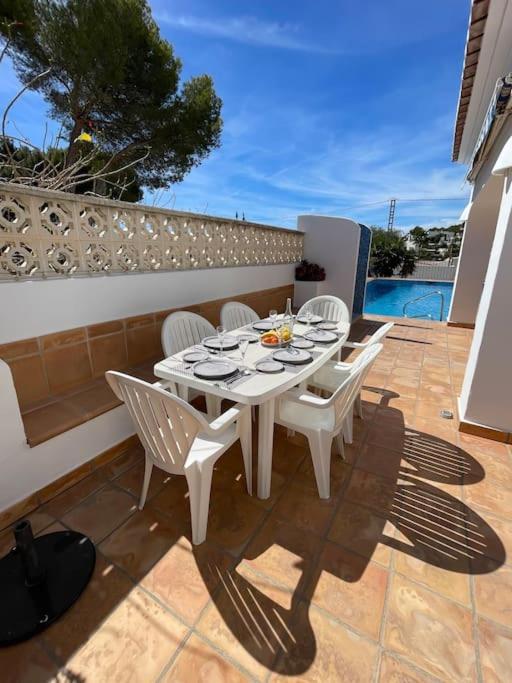Villa In Moraira - El Faro Экстерьер фото