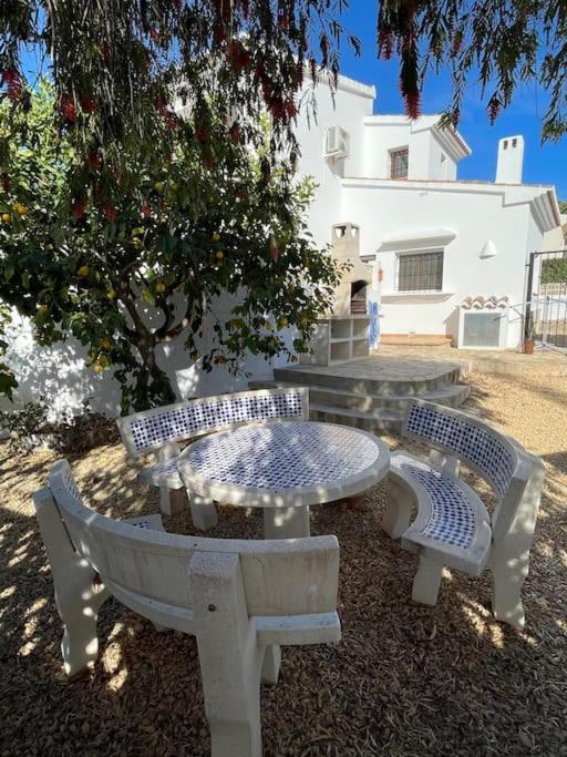 Villa In Moraira - El Faro Экстерьер фото
