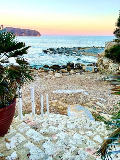 Villa In Moraira - El Faro Экстерьер фото