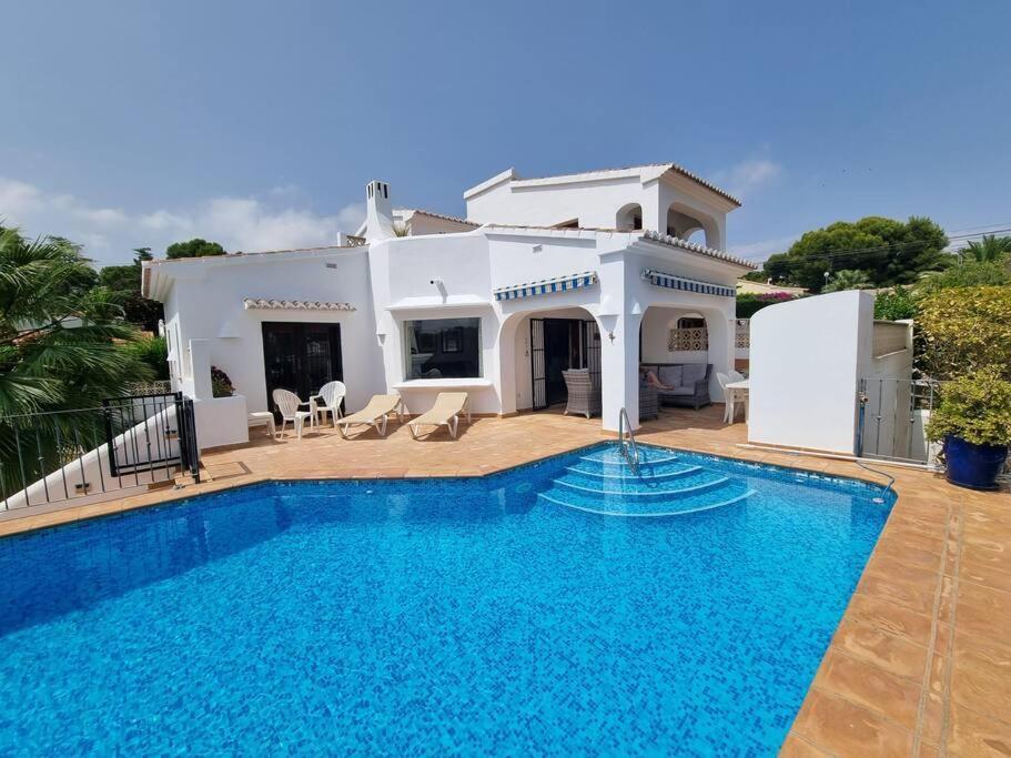 Villa In Moraira - El Faro Экстерьер фото